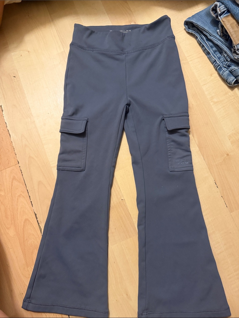 Zara Dark Gray Flared Cargo Leggings